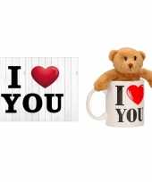 I love you valentijnskaart met knuffelbeer in i love you mok